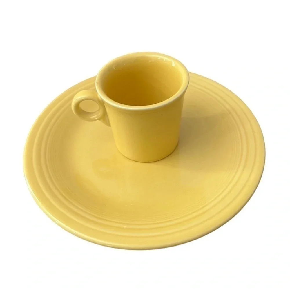 Fiesta Ware Butter Yellow 2 Piece Dinner Plate and Mug GUC